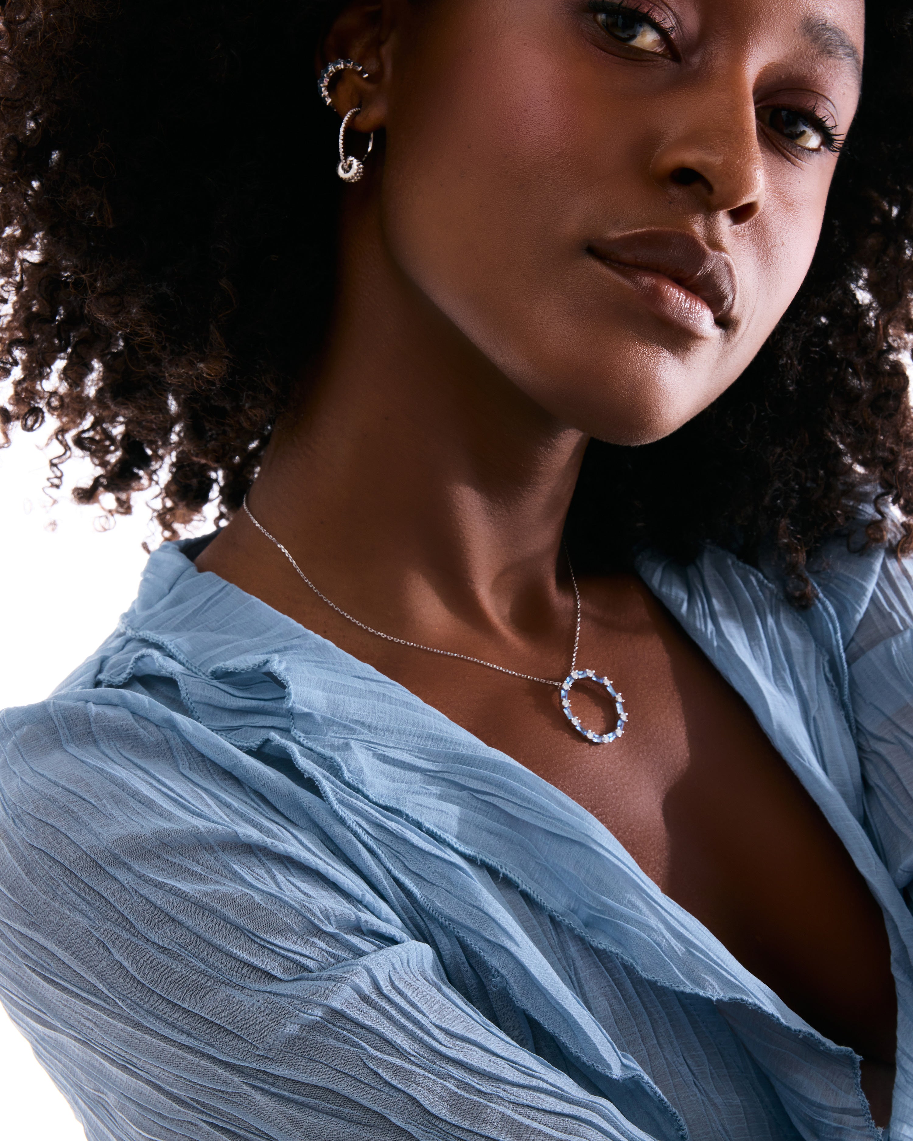 Diana necklace - Light blue