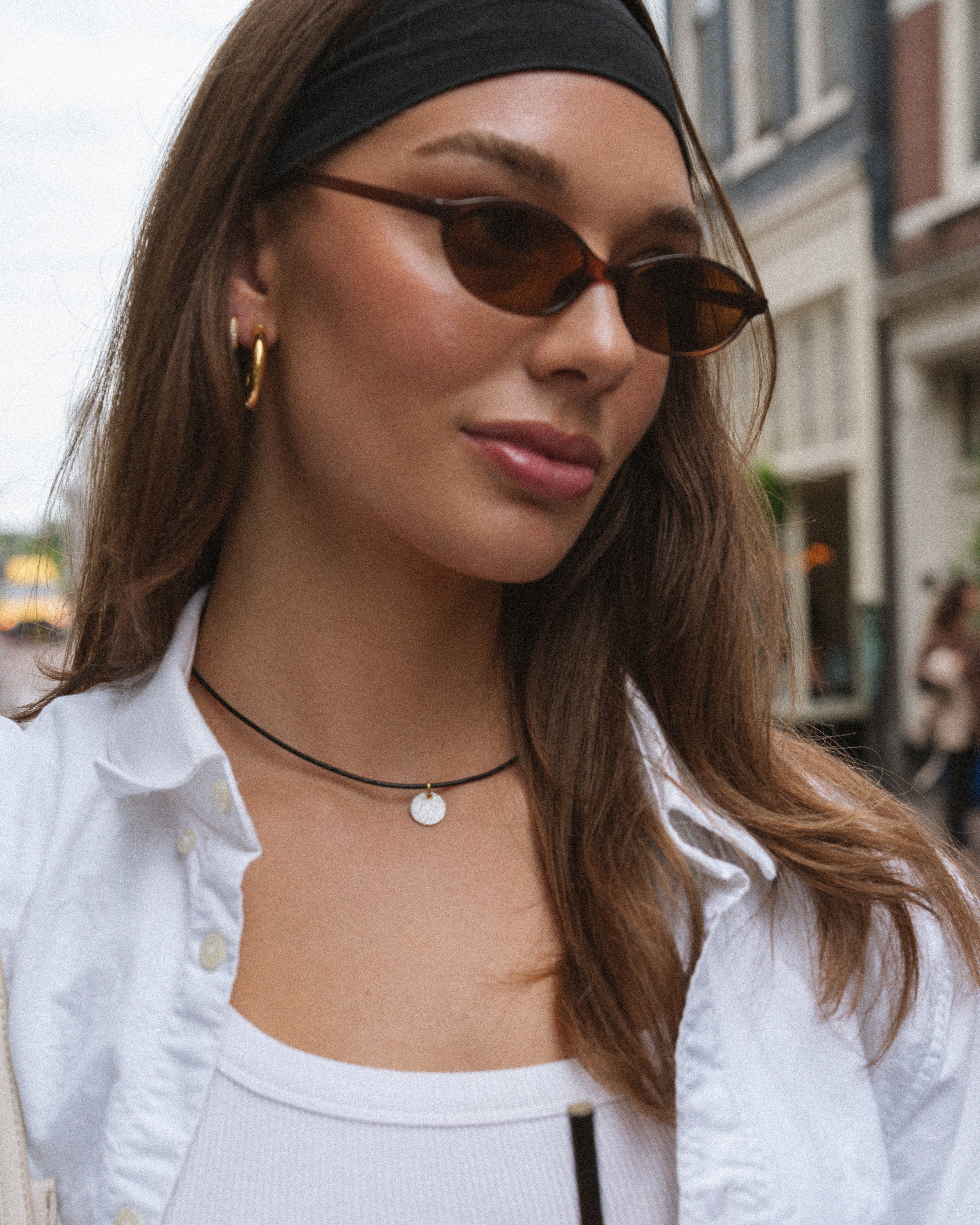 Moon pendant - Gold