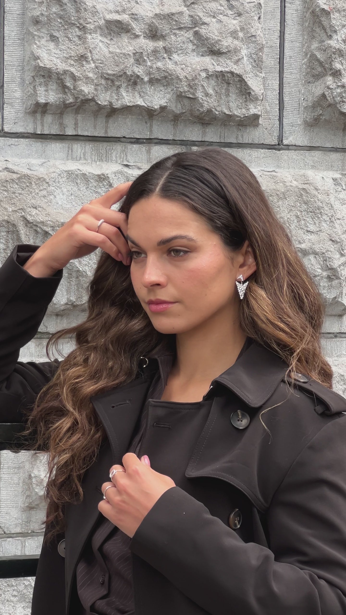 Melissa Earrings Silver — in motion